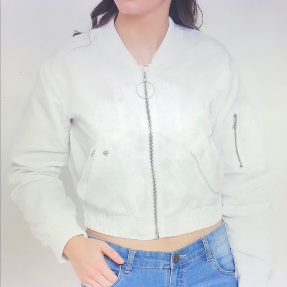 Forever 21 White Solid Crop Bomber Jacket
